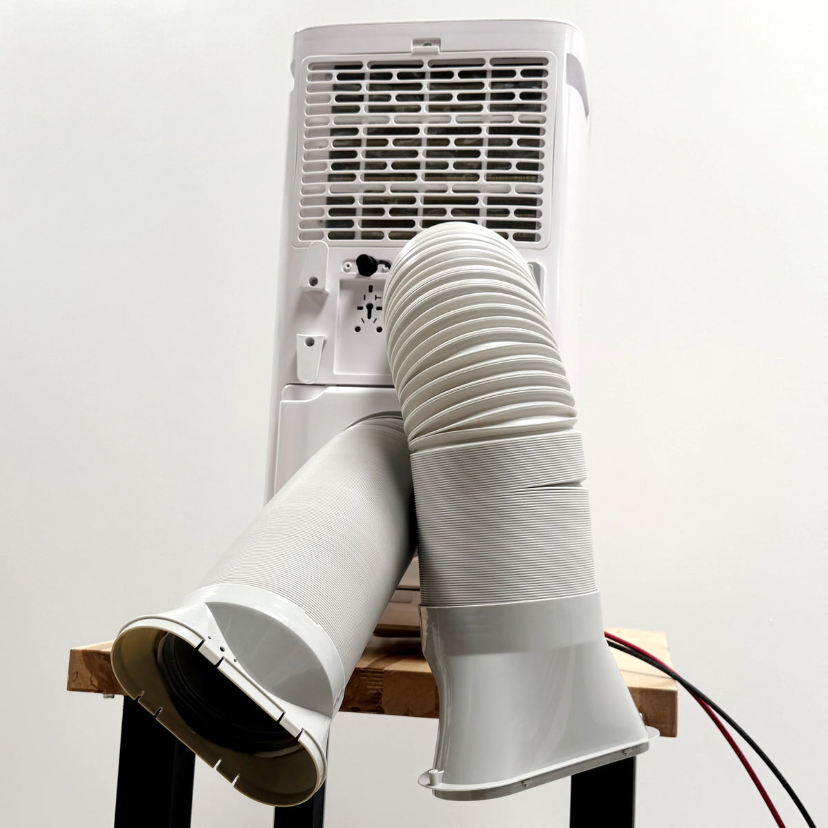 24V DC Portable Air Conditioner & Heat Pump – 12,000 BTU, Dual Duct, Off-Grid Battery Powered