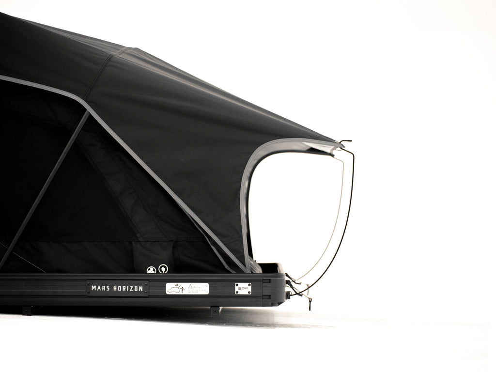 Fold-Over Hardshell Rooftop Tent – Sleeps 2, Telescopic Ladder, Insulation Liner, LED Light Bar