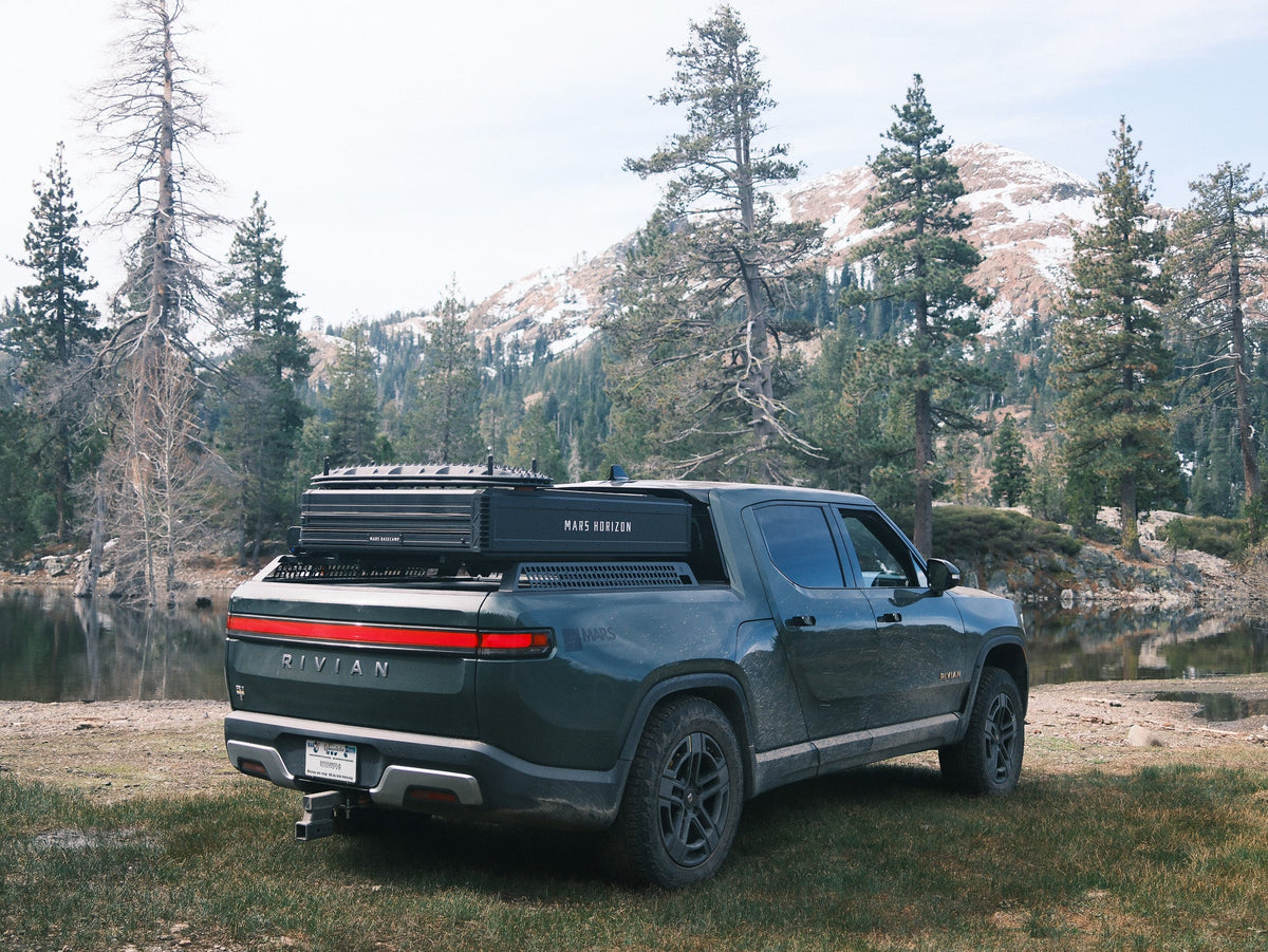 Fold-Over Hardshell Rooftop Tent – Sleeps 2, Telescopic Ladder, Insulation Liner, LED Light Bar